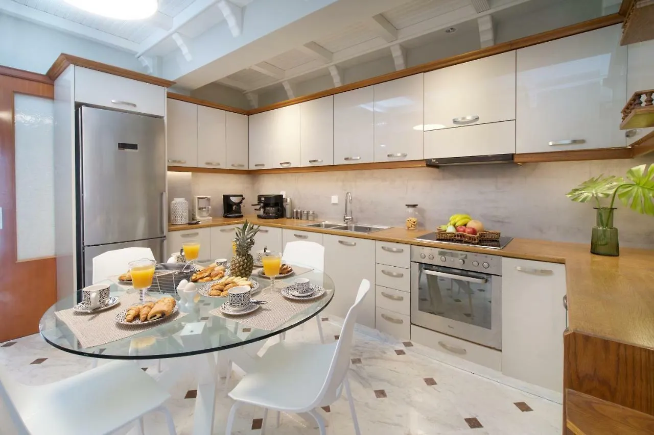 M House Luxury Suites Lixouri